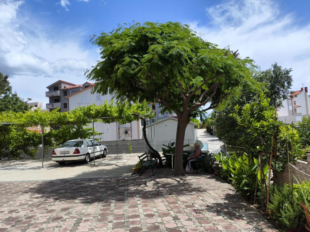 Villa Niko Podstrana Exterior photo