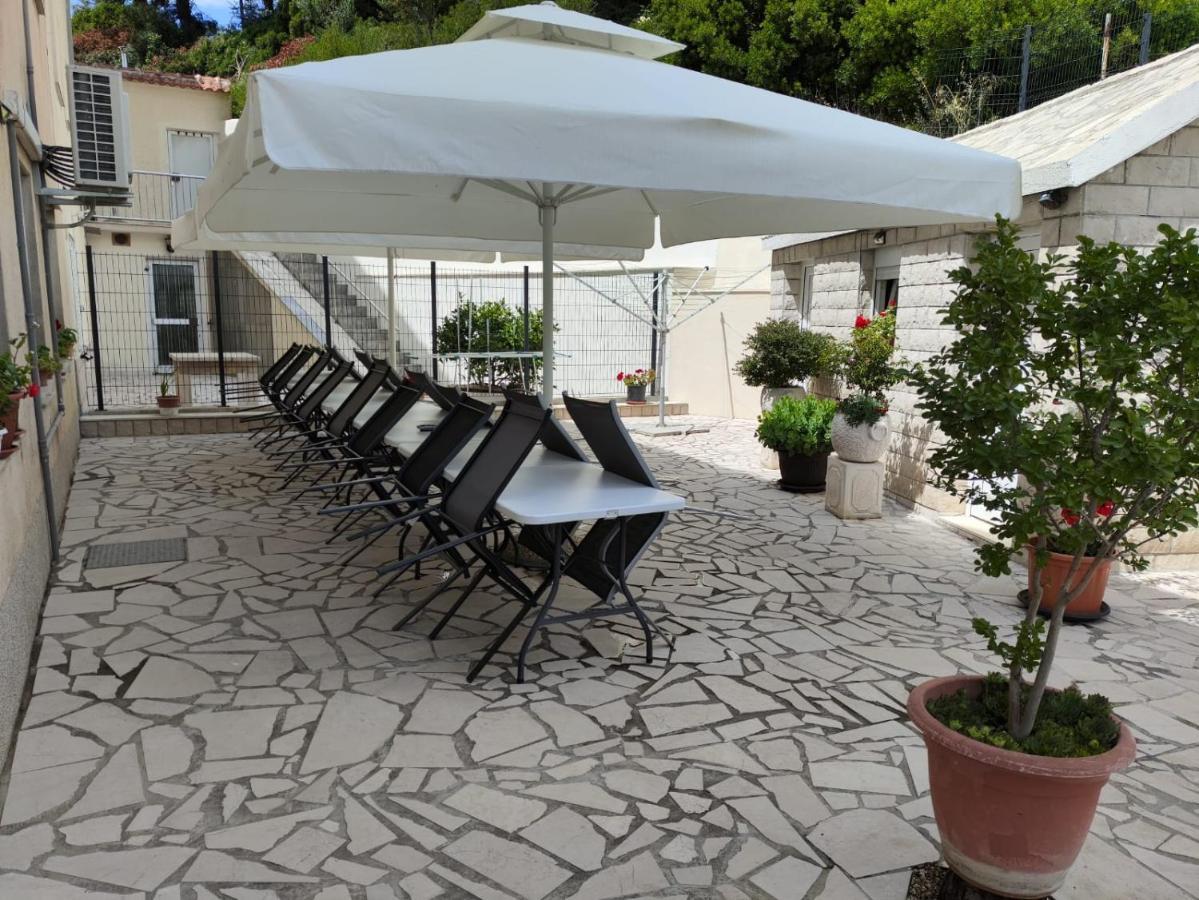 Villa Niko Podstrana Exterior photo